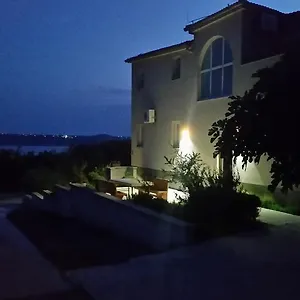 apartments-barba.hotelinzadar.com/
