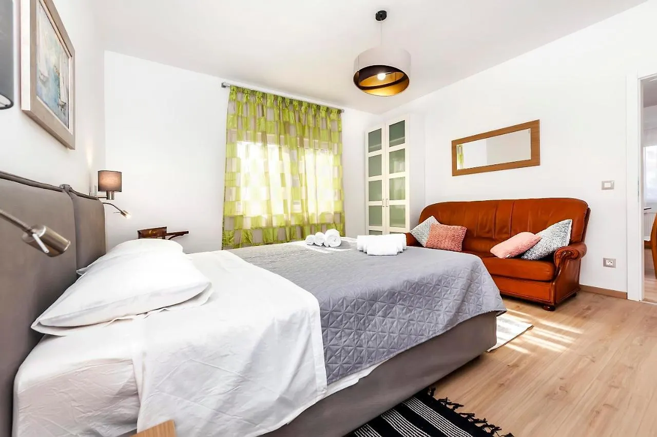 Apartments El Corsaro Rovinj 0*,